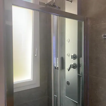 Nibu - Comodo A Tutto, Anche A Chiara * Casalecchio Di Reno