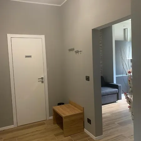 Nibu - Comodo A Tutto, Anche A Chiara