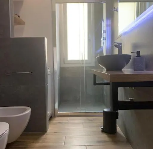 Nibu - Comodo A Tutto, Anche A Chiara