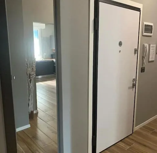 Apartment Nibu - Comodo A Tutto, Anche A Chiara